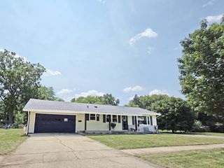 1324 House Street, Beloit, WI 53511