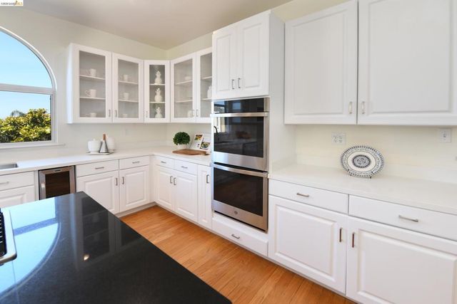 2546 Alva Ave, El Cerrito, CA 94530