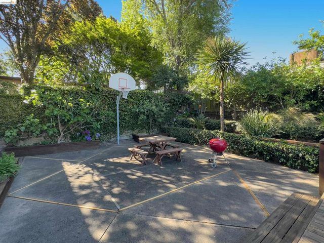 2546 Alva Ave, El Cerrito, CA 94530