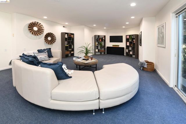 2546 Alva Ave, El Cerrito, CA 94530