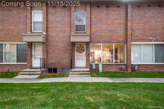 32661 5 Mile Road, Livonia, MI 48154