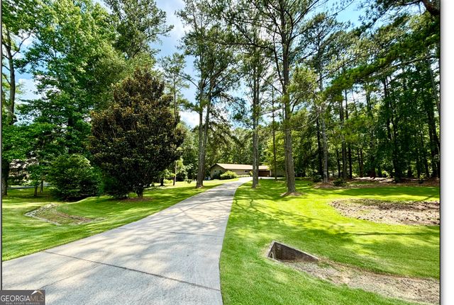 125 Cannongate Circle, Sharpsburg, GA 30277