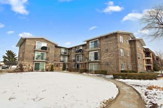 8932 W 140th Street 2A, Orland Park, IL 60462