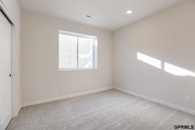 18483 Robin Circle, Omaha, NE 68136