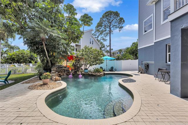 760 SOUNDVIEW DRIVE, Palm Harbor, FL 34683
