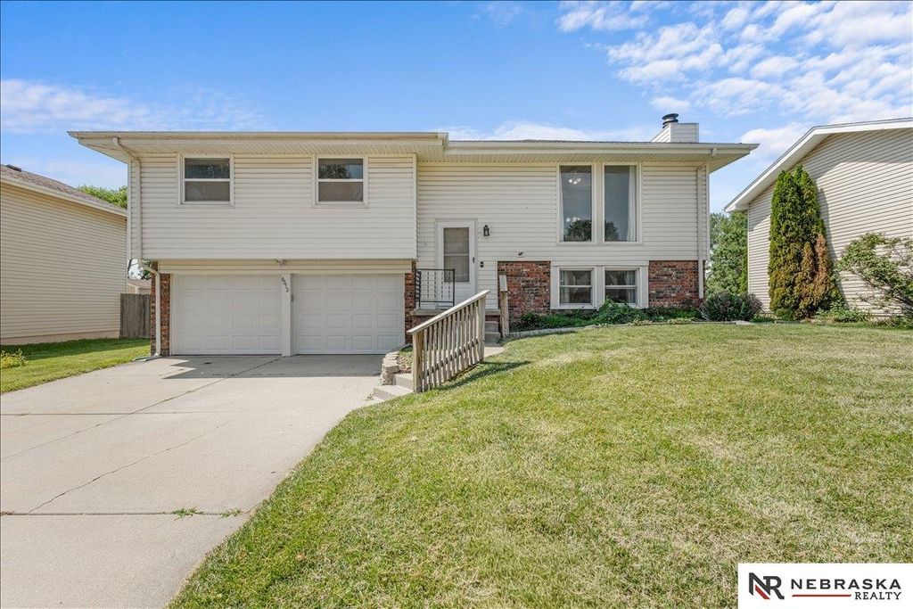 6612 S 108 Avenue, Omaha, NE 68137