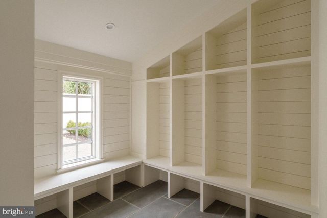 422 W CHESTNUT HILL AVE, Philadelphia, PA 19118