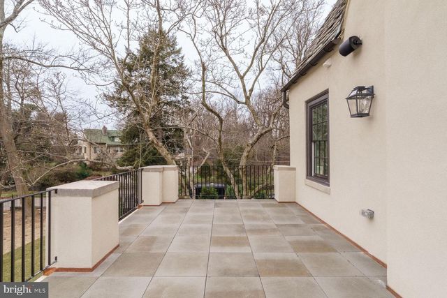 422 W CHESTNUT HILL AVE, Philadelphia, PA 19118