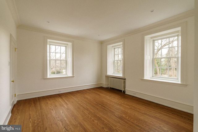 422 W CHESTNUT HILL AVE, Philadelphia, PA 19118