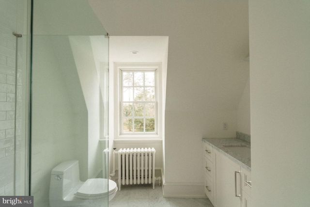 422 W CHESTNUT HILL AVE, Philadelphia, PA 19118