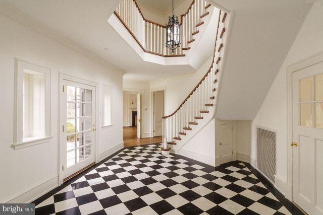 422 W CHESTNUT HILL AVE, Philadelphia, PA 19118