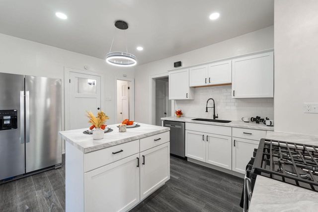 3419 N 15th STREET #3421, Milwaukee, WI 53206