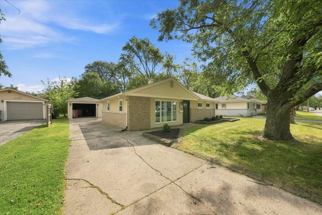 422 Suwanee Street, Park Forest, IL 60466