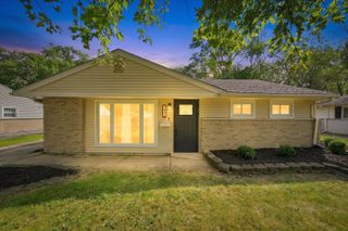 422 Suwanee Street, Park Forest, IL 60466