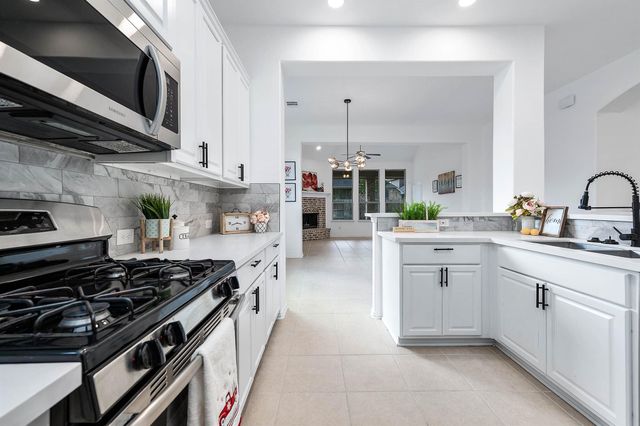 8126 Little Scarlet Street, Conroe, TX 77385