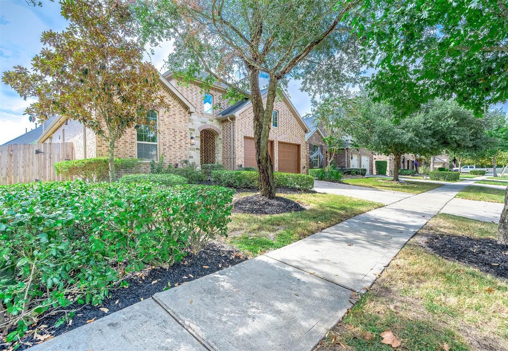 8126 Little Scarlet Street, Conroe, TX 77385