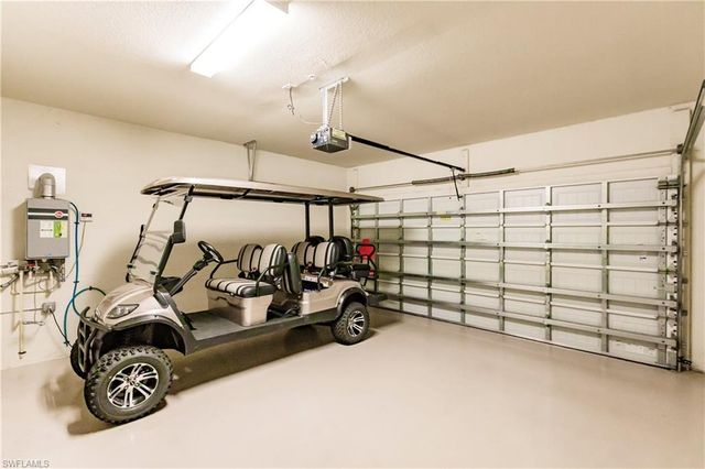 3157 Aviamar CIR 102, Naples, FL 34114