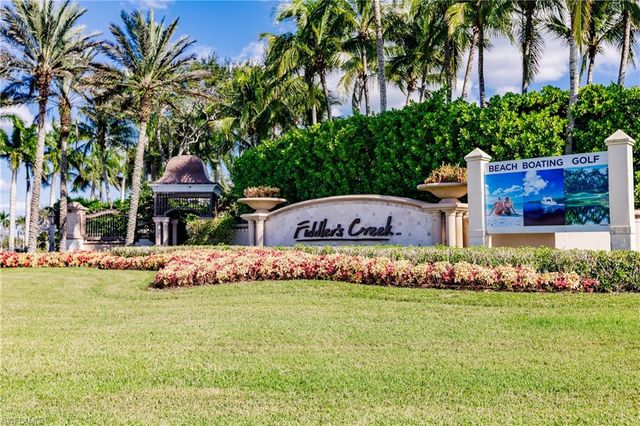 3157 Aviamar CIR 102, Naples, FL 34114