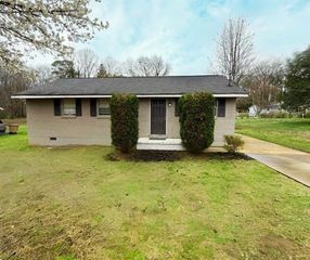 8117 Attleboro Drive, Jonesboro, GA 30238