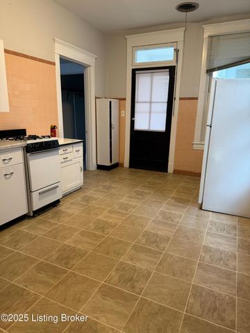 1002 Charles St, Louisville, KY 40204