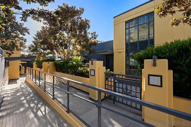 1325 Pacific Highway 313, San Diego, CA 92101