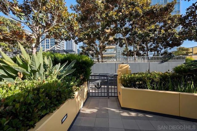 1325 Pacific Highway 313, San Diego, CA 92101