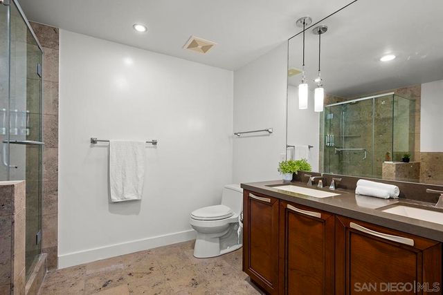 1325 Pacific Highway 313, San Diego, CA 92101