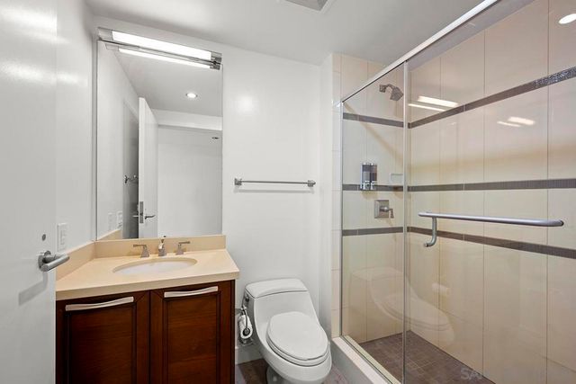 1325 Pacific Highway 313, San Diego, CA 92101