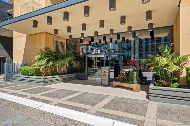 1325 Pacific Highway 313, San Diego, CA 92101
