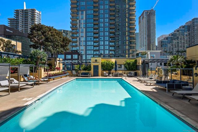 1325 Pacific Highway 313, San Diego, CA 92101