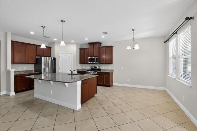 817 DUSTY PINE DRIVE, Apopka, FL 32703