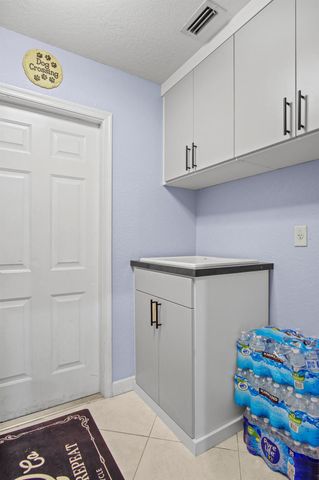 2663 SW Chestnut Lane, Port St Lucie, FL 34953