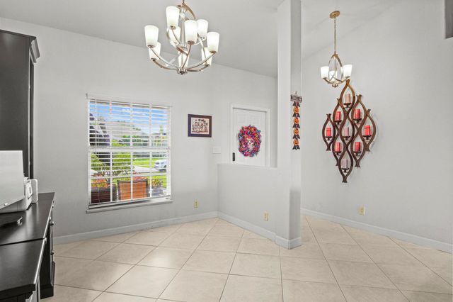 2663 SW Chestnut Lane, Port St Lucie, FL 34953