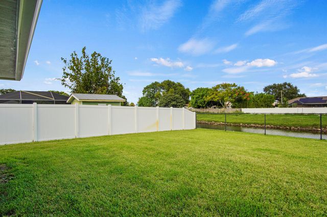 2663 SW Chestnut Lane, Port St Lucie, FL 34953