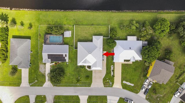 2663 SW Chestnut Lane, Port St Lucie, FL 34953