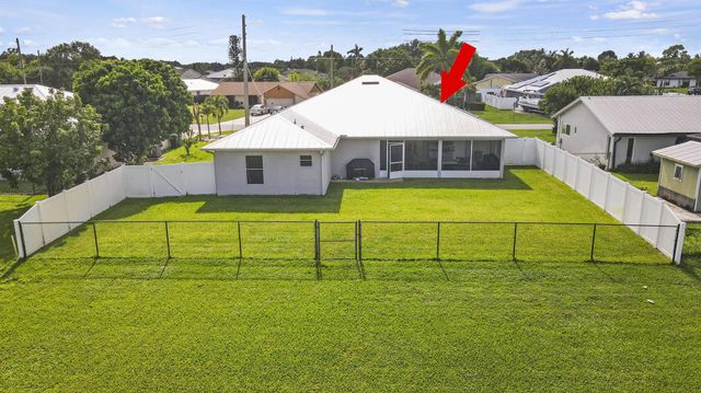 2663 SW Chestnut Lane, Port St Lucie, FL 34953