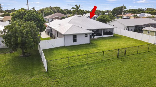 2663 SW Chestnut Lane, Port St Lucie, FL 34953