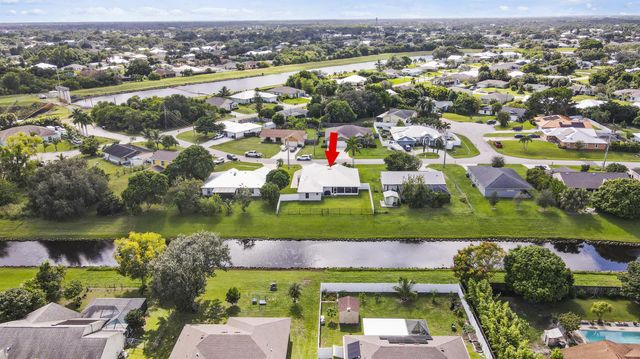 2663 SW Chestnut Lane, Port St Lucie, FL 34953