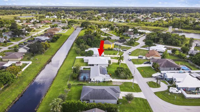 2663 SW Chestnut Lane, Port St Lucie, FL 34953