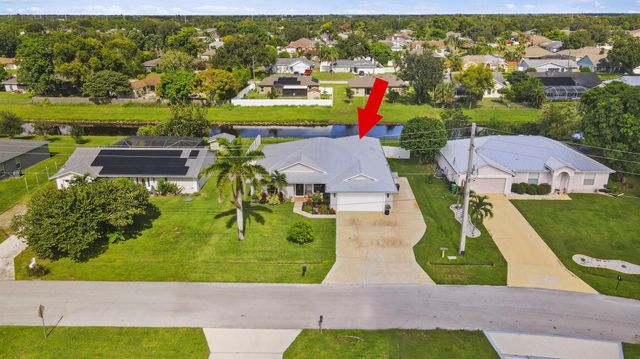 2663 SW Chestnut Lane, Port St Lucie, FL 34953