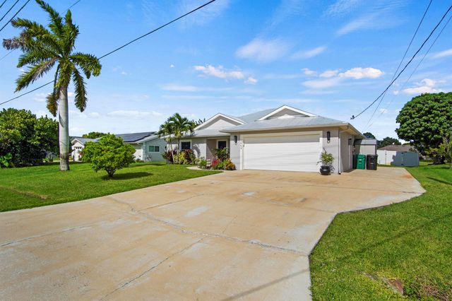 2663 SW Chestnut Lane, Port St Lucie, FL 34953