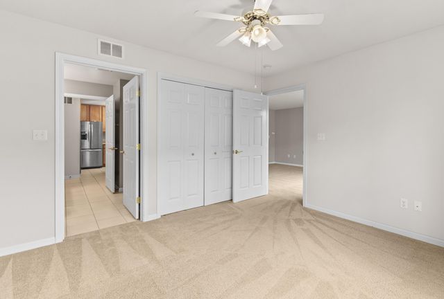 526 Cambridge Court 1b, Munster, IN 46321
