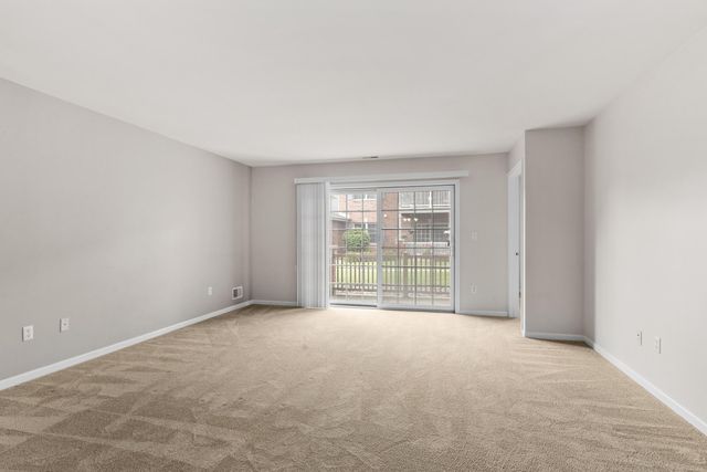 526 Cambridge Court 1b, Munster, IN 46321