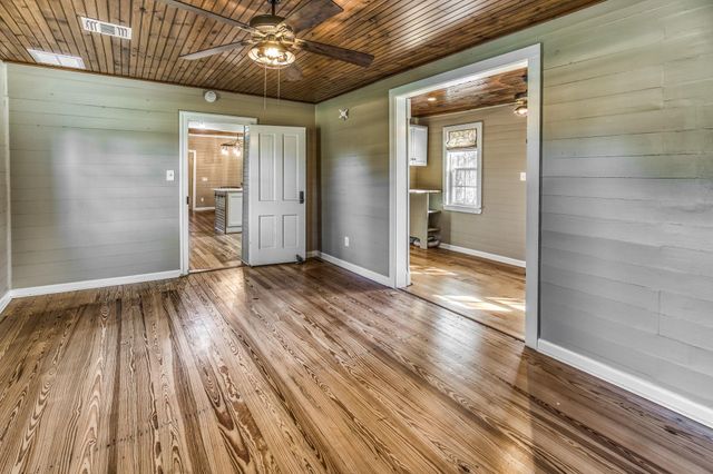 5507 Fm 529 Road, Bellville, TX 77418