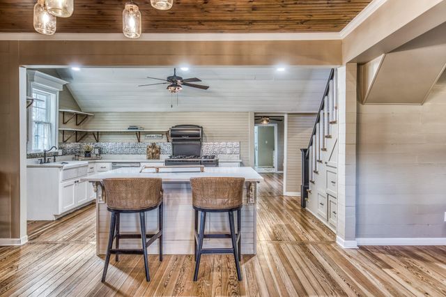 5507 Fm 529 Road, Bellville, TX 77418