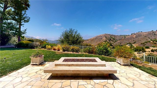 3339 Paseo Del Sol, Calabasas, CA 91302