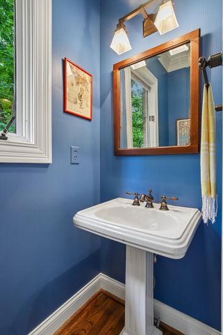 27 Annandale, Nashville, TN 37215
