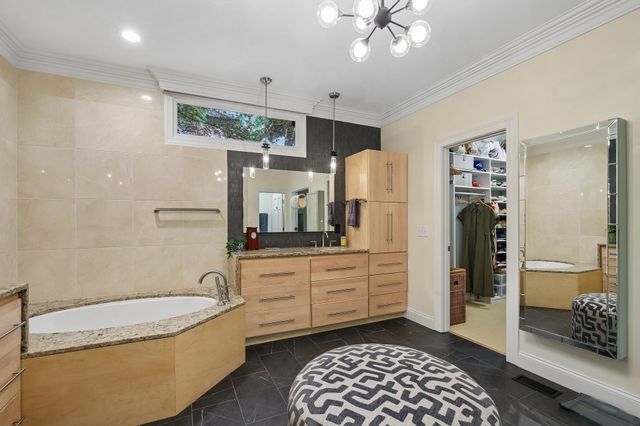 27 Annandale, Nashville, TN 37215