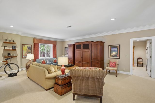 27 Annandale, Nashville, TN 37215