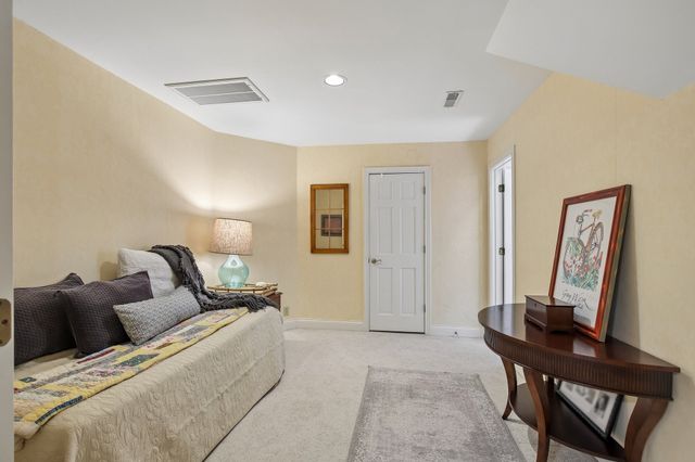 27 Annandale, Nashville, TN 37215